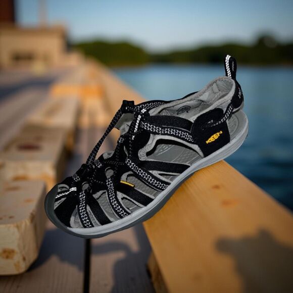 Women's Keen Gray Black Gargoyle Gray Whisper Sandal Size 7 - Picture 1 of 7